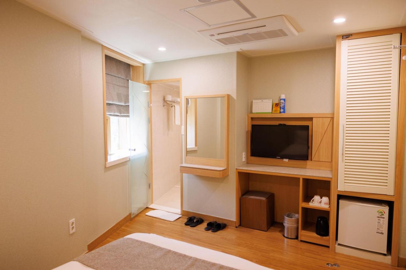 Staz Hotel Jeju Robero Kültér fotó