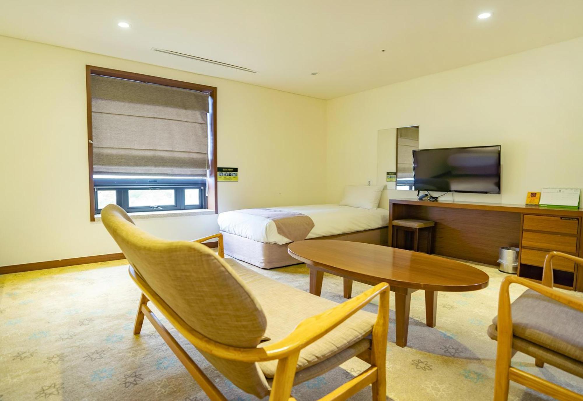 Staz Hotel Jeju Robero Kültér fotó