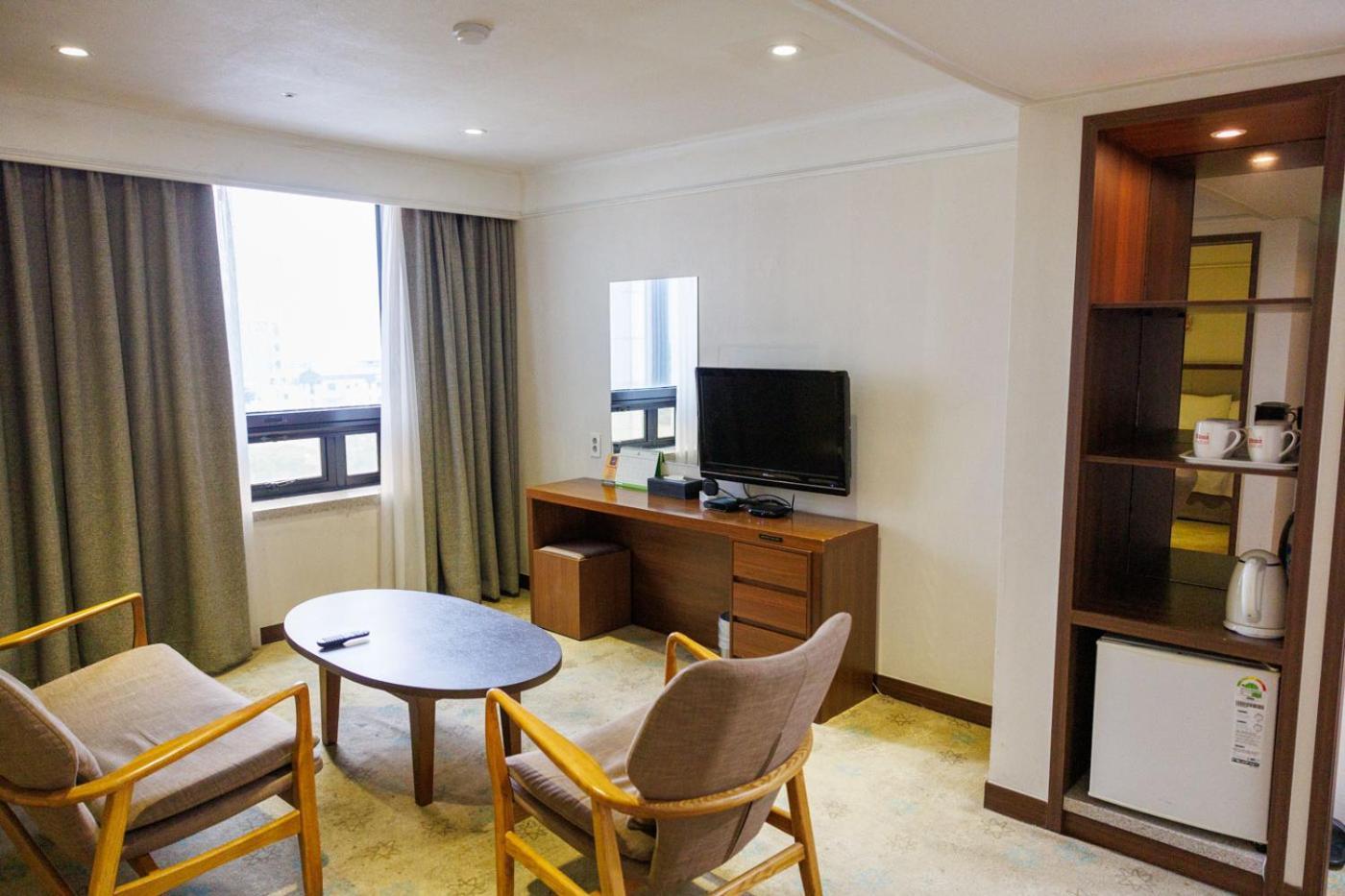 Staz Hotel Jeju Robero Kültér fotó