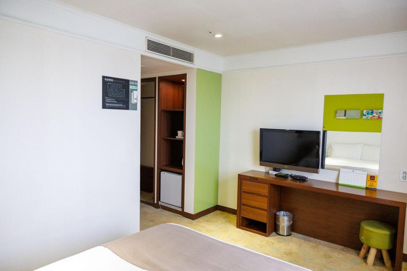 Staz Hotel Jeju Robero Kültér fotó